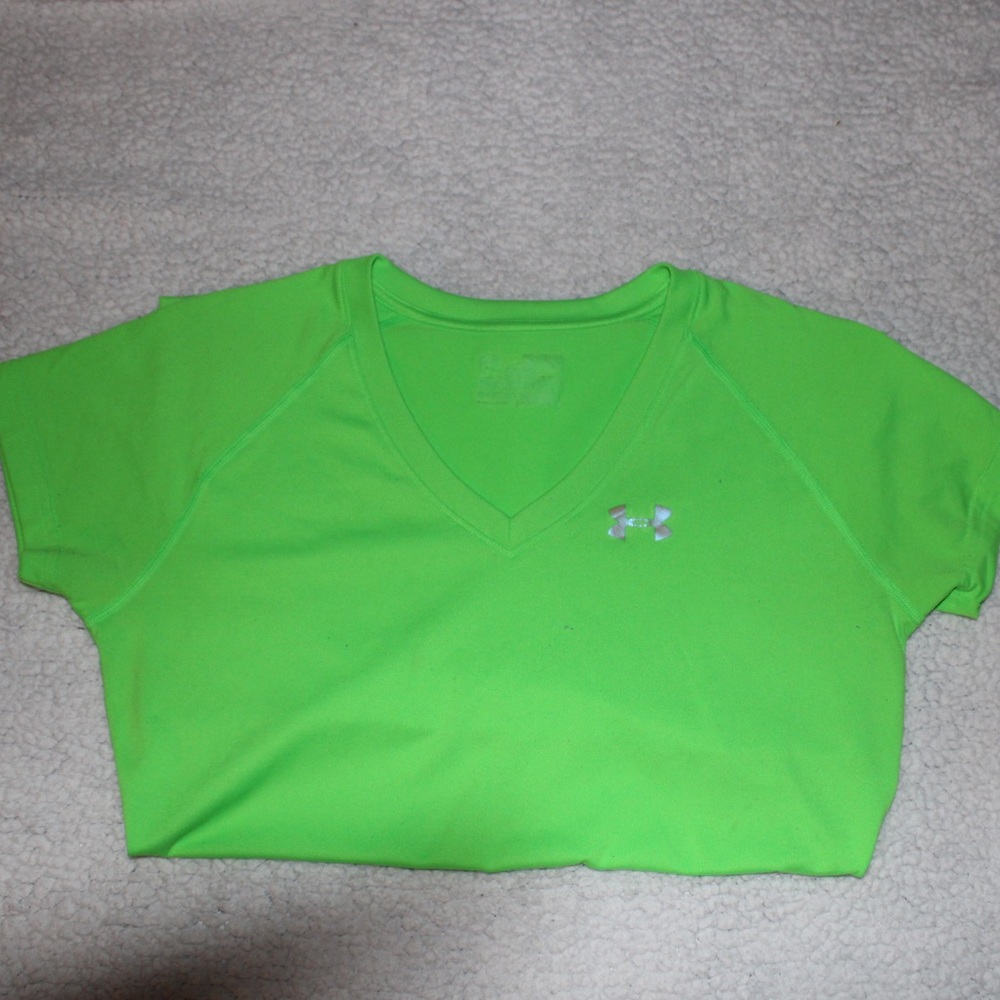 UNDER ARMOUR neon green semi-fitted shirt